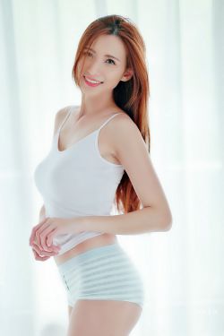 julia痴女正在播放